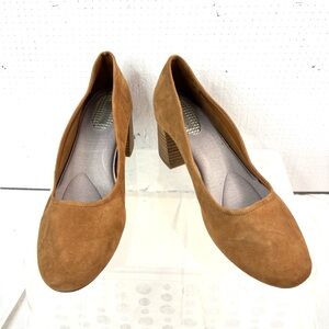 Com+Sens 7.5 Padded Insole Tan Faux Suede Chunky Heel Pumps Comfort Shoes